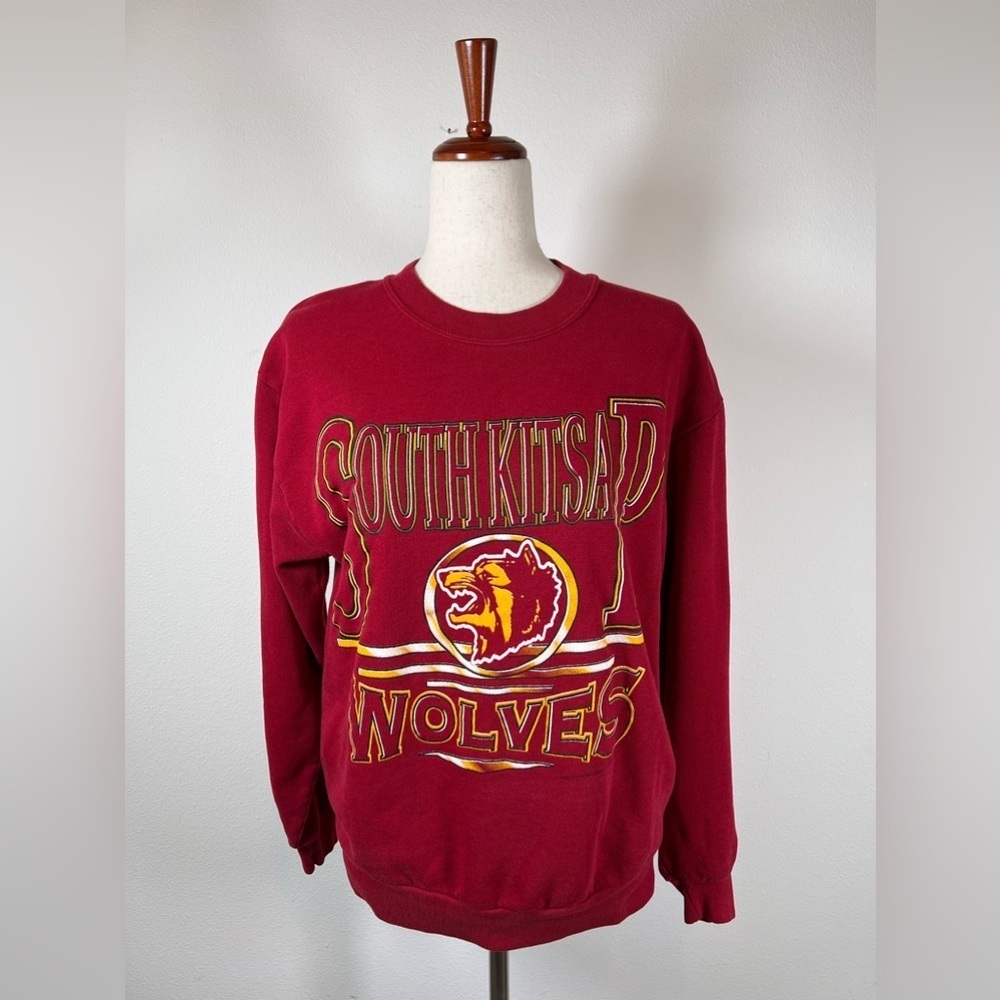 Vintage Graphic Sports Crewneck Womens Medium Made in USA Red Sweatshirt Wolves